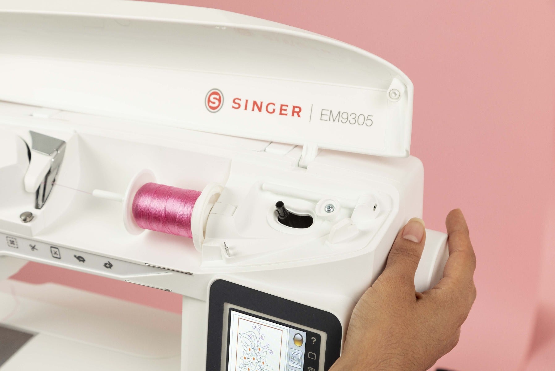 Macchina per ricamo Singer EM9305 con software gold omaggio e 5 anni di garanzia