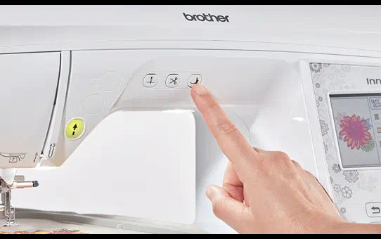MACCHINA PER RICAMARE BROTHER INNOV-IS NV880E