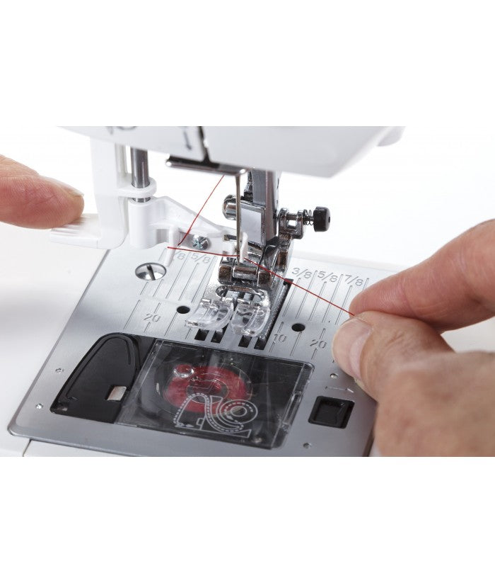 Macchina per cucire elettronica Singer Confidence 7640 con borsa singer Omaggio e 5 anni di garanzia