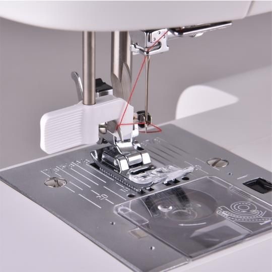 Macchina per cucire elettronica Necchi NC 204D con piedino tagliacuci 5 anni di garanzia e piano lavoro allungabile, gioiello morellato in omaggio