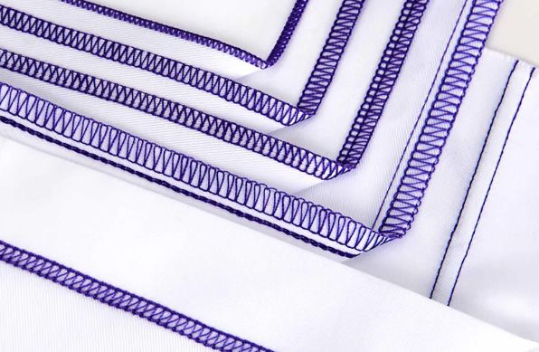 Pfaff Admire 6000 Tagliacuci con punto di copertura tensioni autoregistranti ed infilatura automatica ad aria 5 anni di garanzia