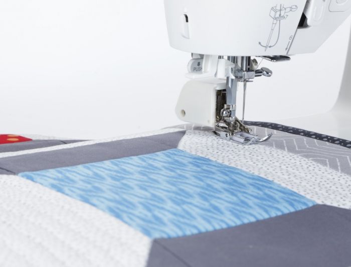 Macchina per cucire elettronica Singer Confidence 7640 con borsa singer Omaggio e 5 anni di garanzia