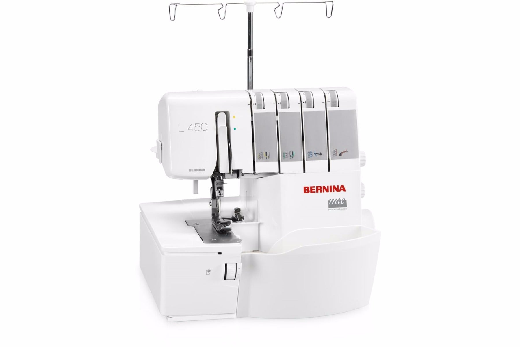Bernina tagliacuci 450L con 10.000 metri di filo omaggio 5 anni di garanzia
