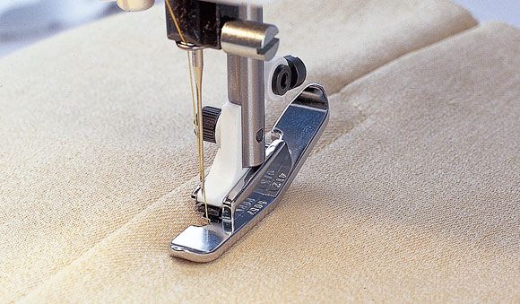 Piedino Husqvarna per cerniere stretto
