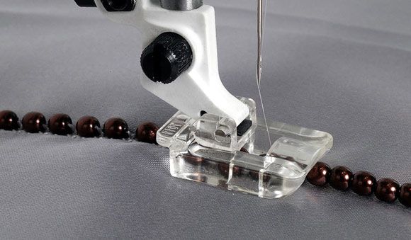 Piedino Husqvarna per perline 4mm - Cucireonline
