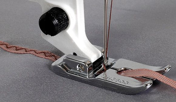 Piedino Husqvarna per passamaneria