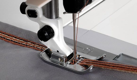Piedino Husqvarna a 7 fori con infilago