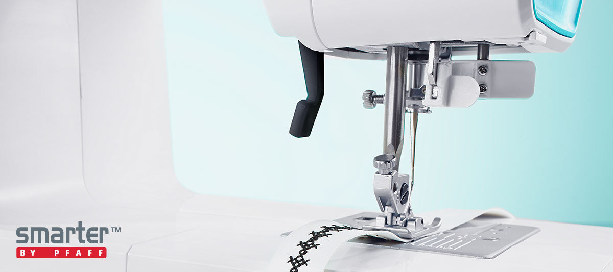 Macchina per cucire elettronica Pfaff Smarter 260 C con piedino tagliacuci OMAGGIO - Cucireonline