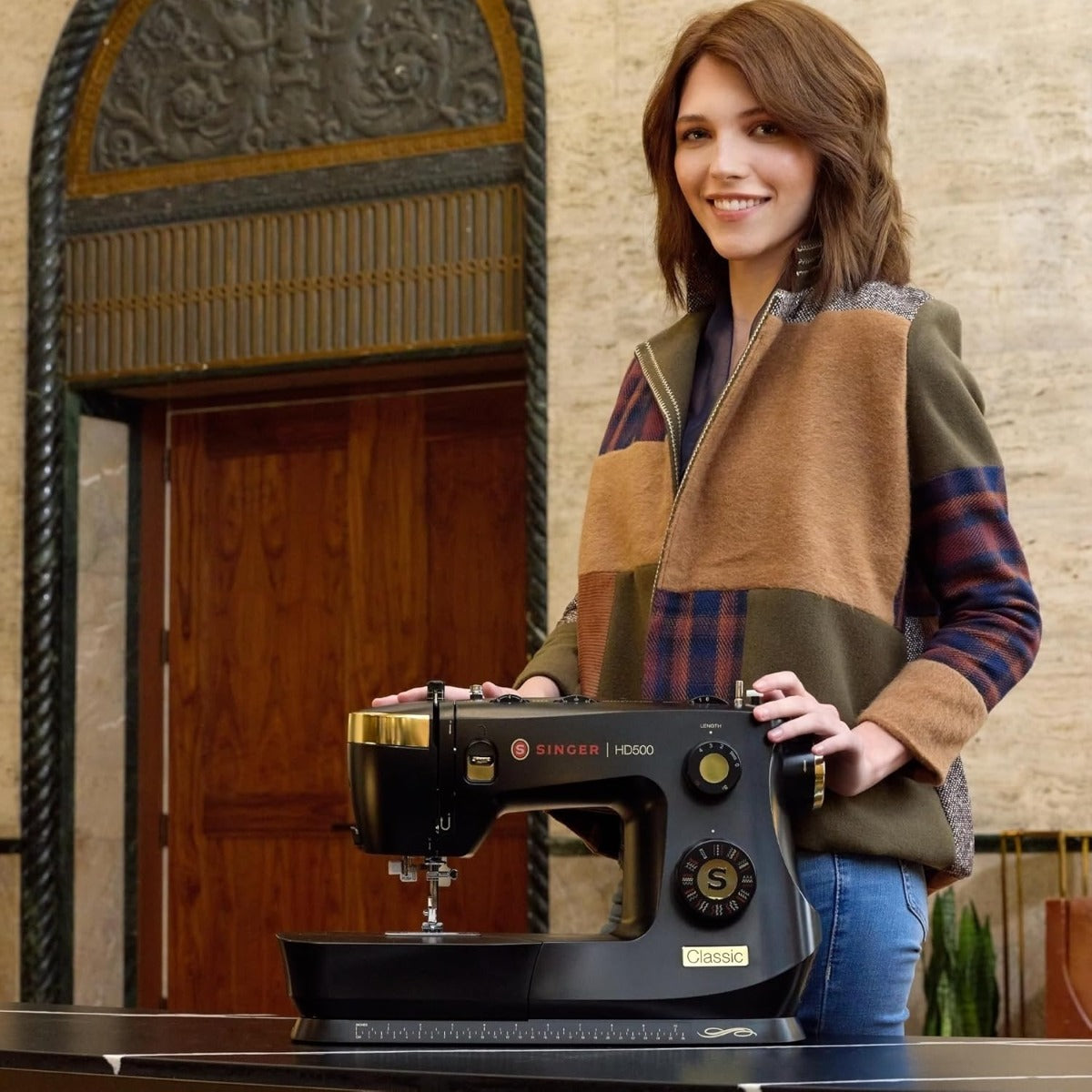 Singer HD 500 Classic con motore potente, 5 anni di garanzia,  piedino tagliacuci - Cucireonline
