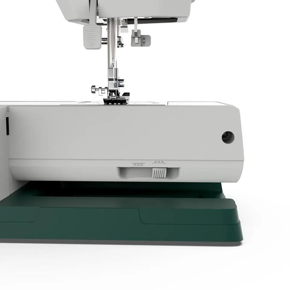 Necchi Q421A Macchina per cucire meccanica con allungabase e piedino tagliacuci