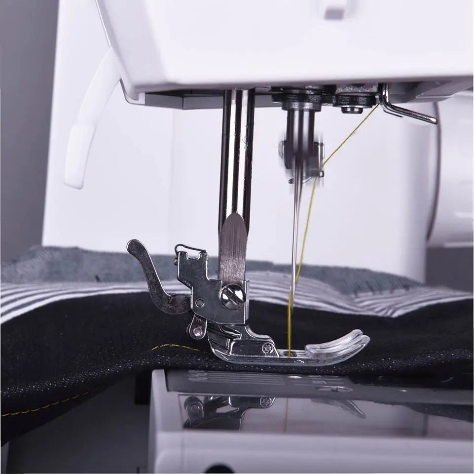 Necchi Q421A Macchina per cucire meccanica con allungabase e piedino tagliacuci