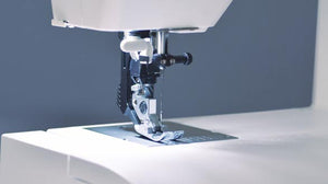 Pfaff Select 3.2  per cucire meccanica  con 5 anni di garanzia e set aghi omaggio