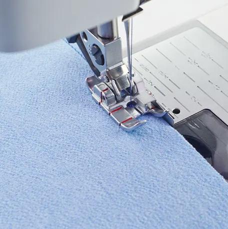 Piedino Pfaff di precisione 1/4 con guida IDT
