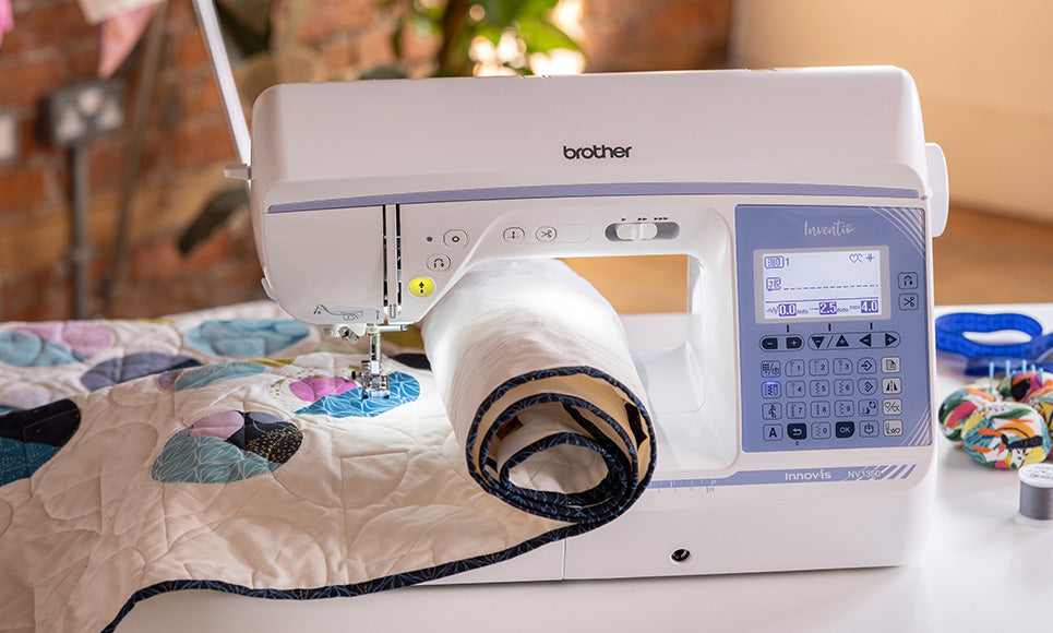 Macchina per cucire elettronica Brother Inventio NV 1350