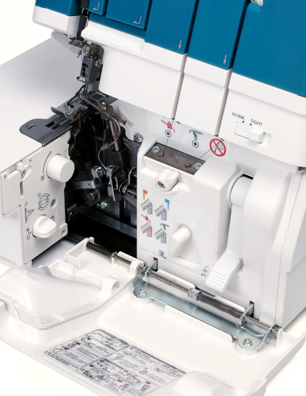 Pfaff ADMIRE air 5000 Mechanical Overlocker with Automatic Air Threading