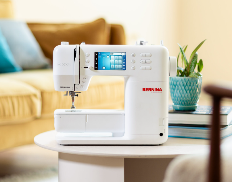 Bernina 335 Macchina per cucire elettronica con 5 anni di garanzia