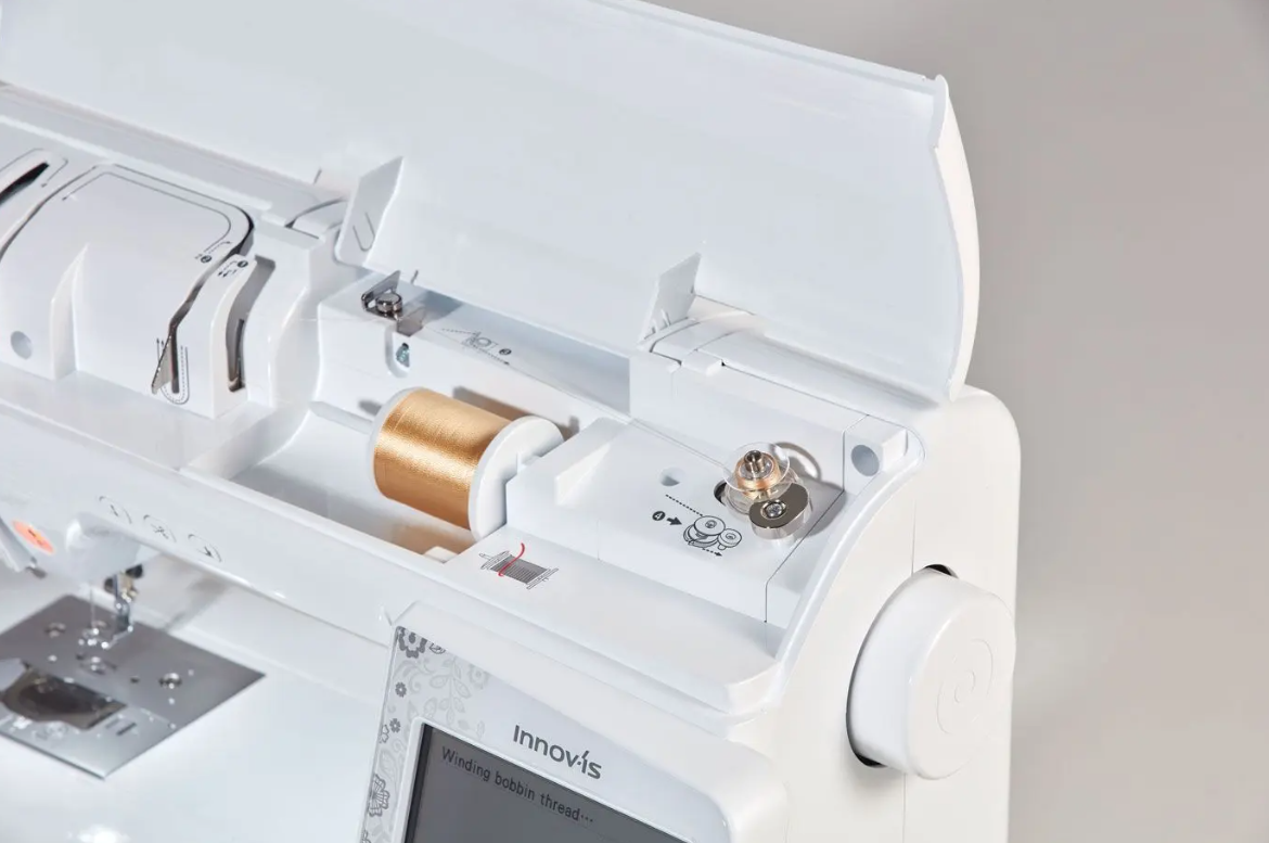 BROTHER INNOV-IS NV880E Macchina per ricamare