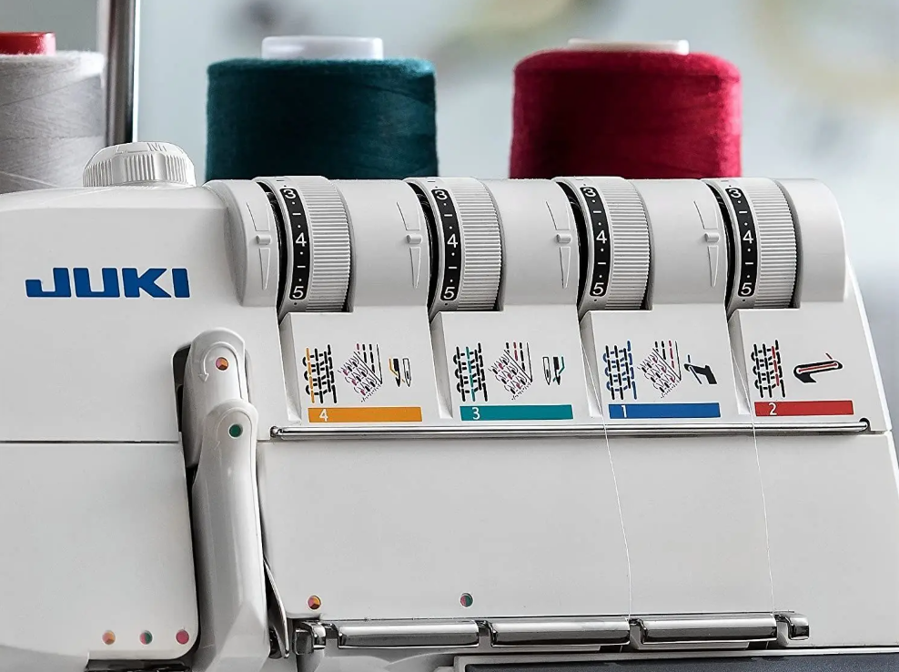 Juki MO 735 Tagliacuci meccanica con punto di copertura  con 10.000 metri di filo omaggio