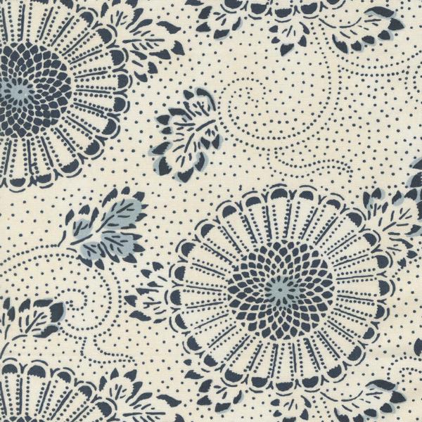 Indigo Blooming by Debbie Maddy - Cucireonline