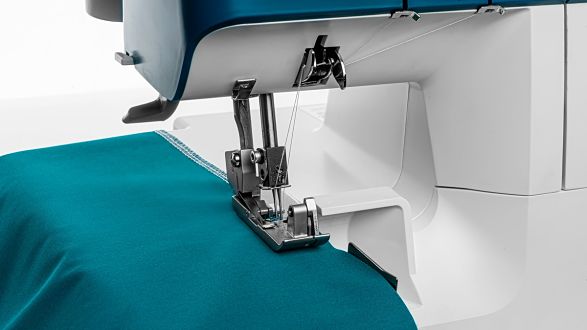 Tagliacuci Pfaff Admire 1000 con 5 anni di garanzia  e borsa omaggio - Cucireonline