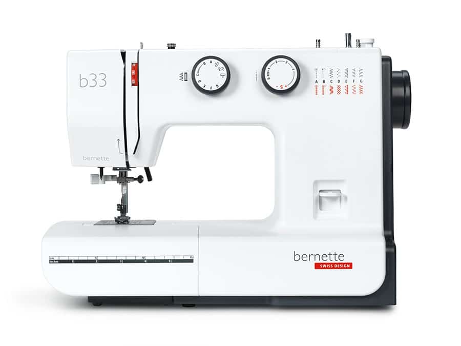 Macchina per cucire meccanica Bernette B 33 By Bernina