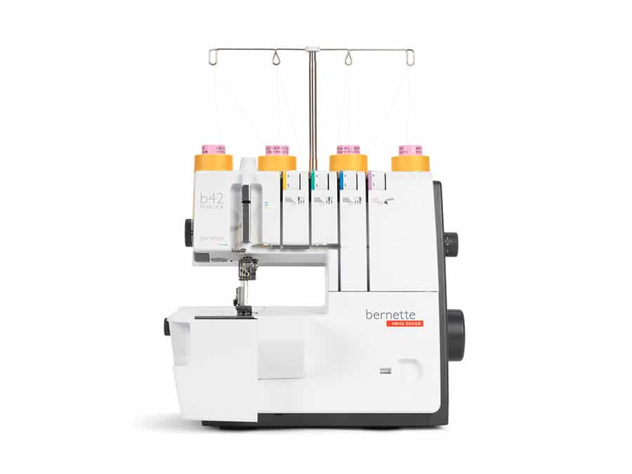 Macchina Punto di Copertura Bernette B 42 By Bernina con 10.000 metri filo omaggio - Cucireonline