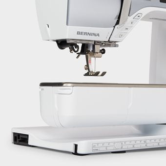 Bernina 570QE NEW - Cucireonline