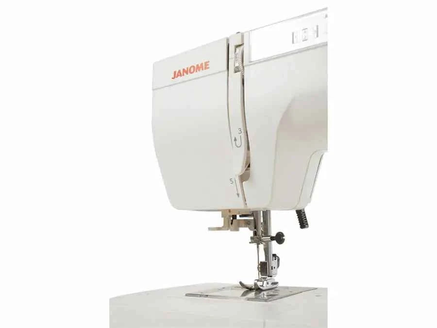 Janome 721S macchina per cucire con piedino tagliacuci