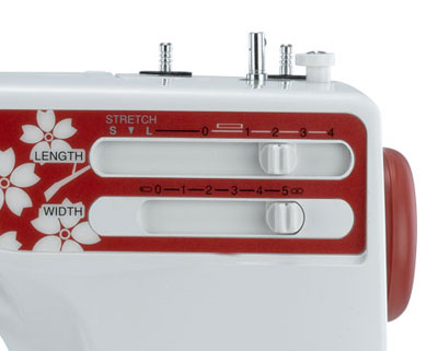 janome 920 con piedino tagliacuci