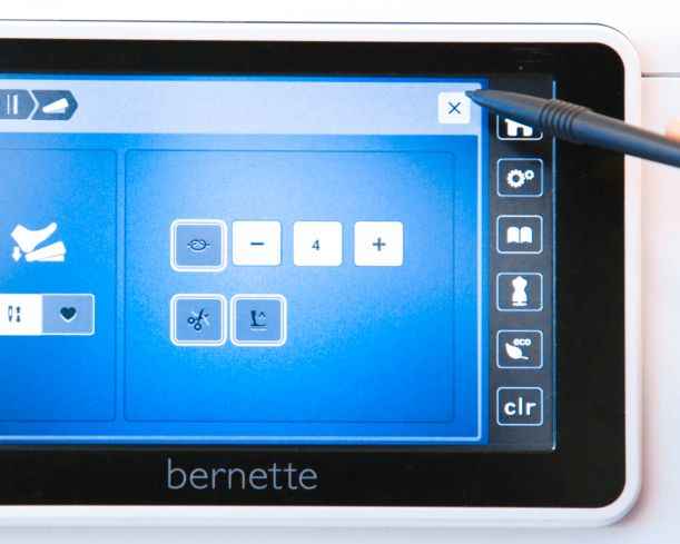 Macchina per ricamare Bernette B70 DECO con 1000 ricami omaggio - Cucireonline