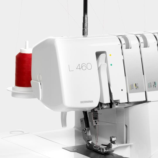 Tagliacuci Professionale Bernina tagliacuci L460 con 10.000 metri di filo omaggio - Cucireonline