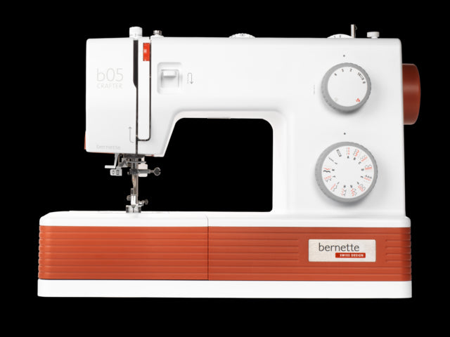 Macchina per cucire meccanica Bernette 05 CRAFTER con piedino tagliacuci