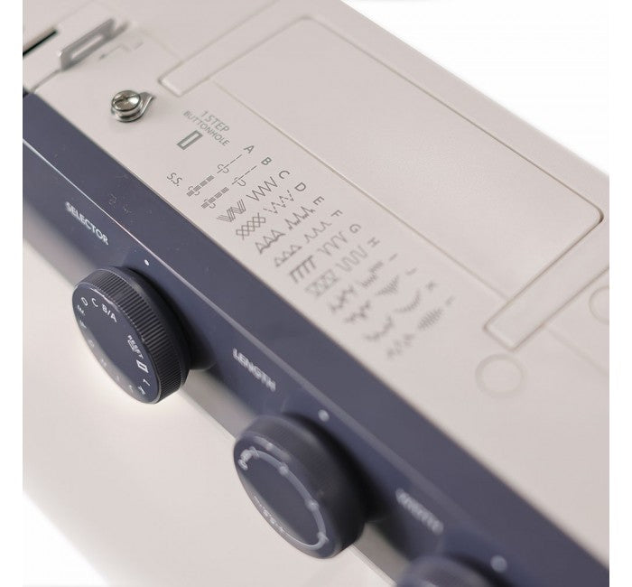 Macchina per cucire janome 1522BL con piedino tagliacuci