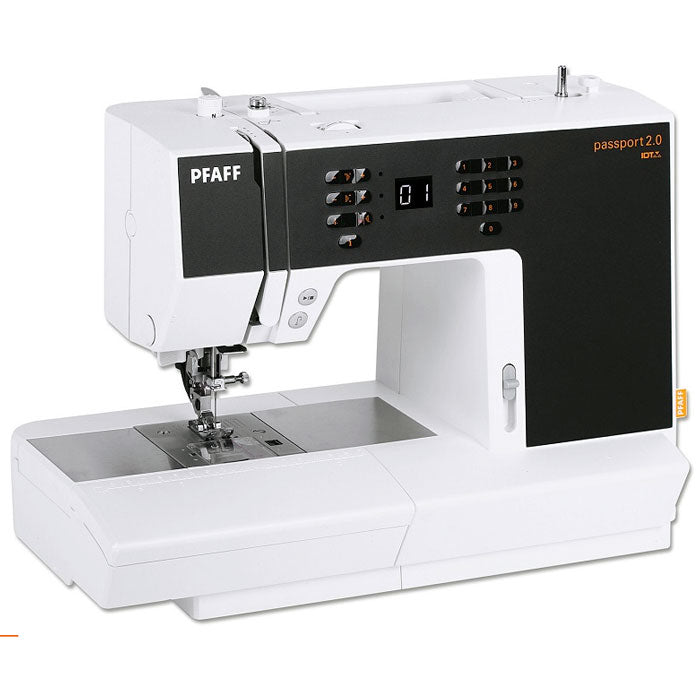 Macchina per cucire elettronica Pfaff Passport 2.0 con 5 anni di garanzia - Cucireonline