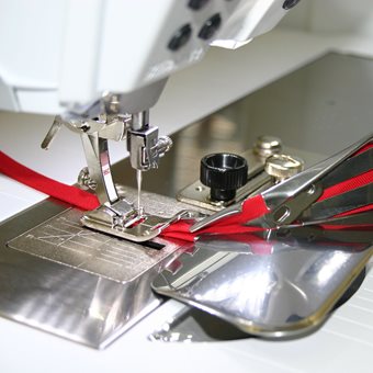Piedino Bernina 95C per bordatore 87 e 88
