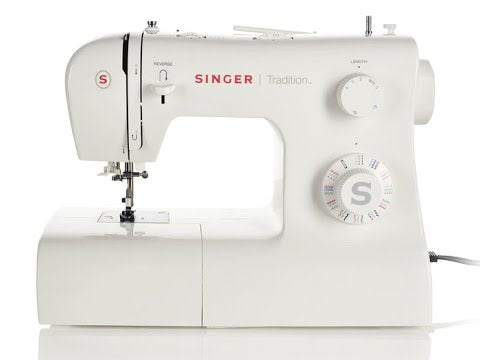 Singer Tradition 2282 con piedino tagliacuci omaggio e 5 anni di garanzia