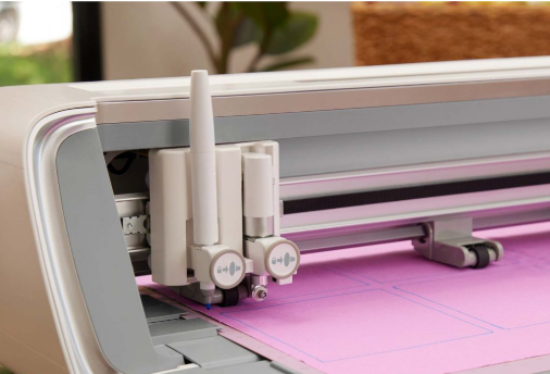 Macchina da taglio Singer Momento Plotter da taglio elettronico con apertura da 61cm