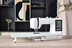 Macchina per cucire elettronica Necchi Creator  C700 con Doppio Trasporto (DFS) + Piano prolunga