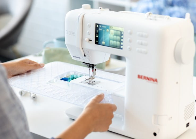 Macchina per cucire elettronica Bernina B 335 NEW modello 2025