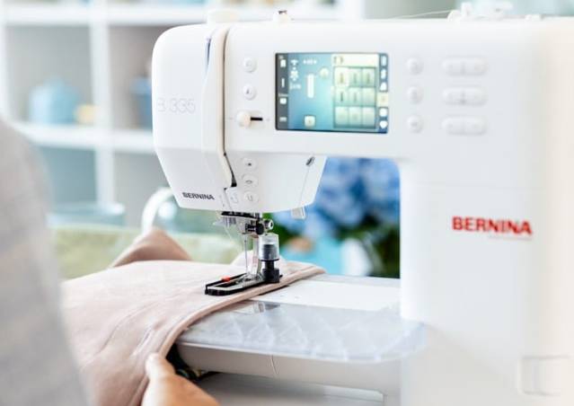 Macchina per cucire elettronica Bernina B 335 NEW modello 2025