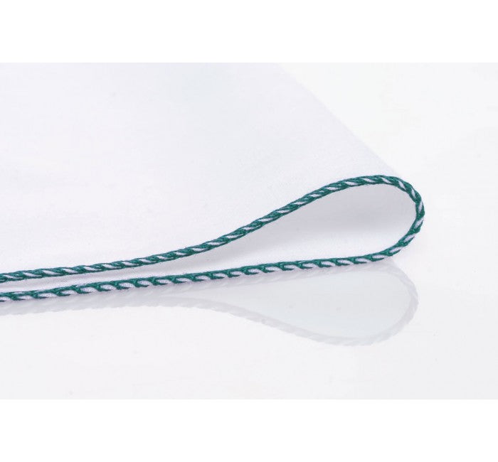 Tagliacuci Pfaff Admire 7000con infilatura ad aria e punto di copertura  10.000 metri di filo omaggo - Cucireonline