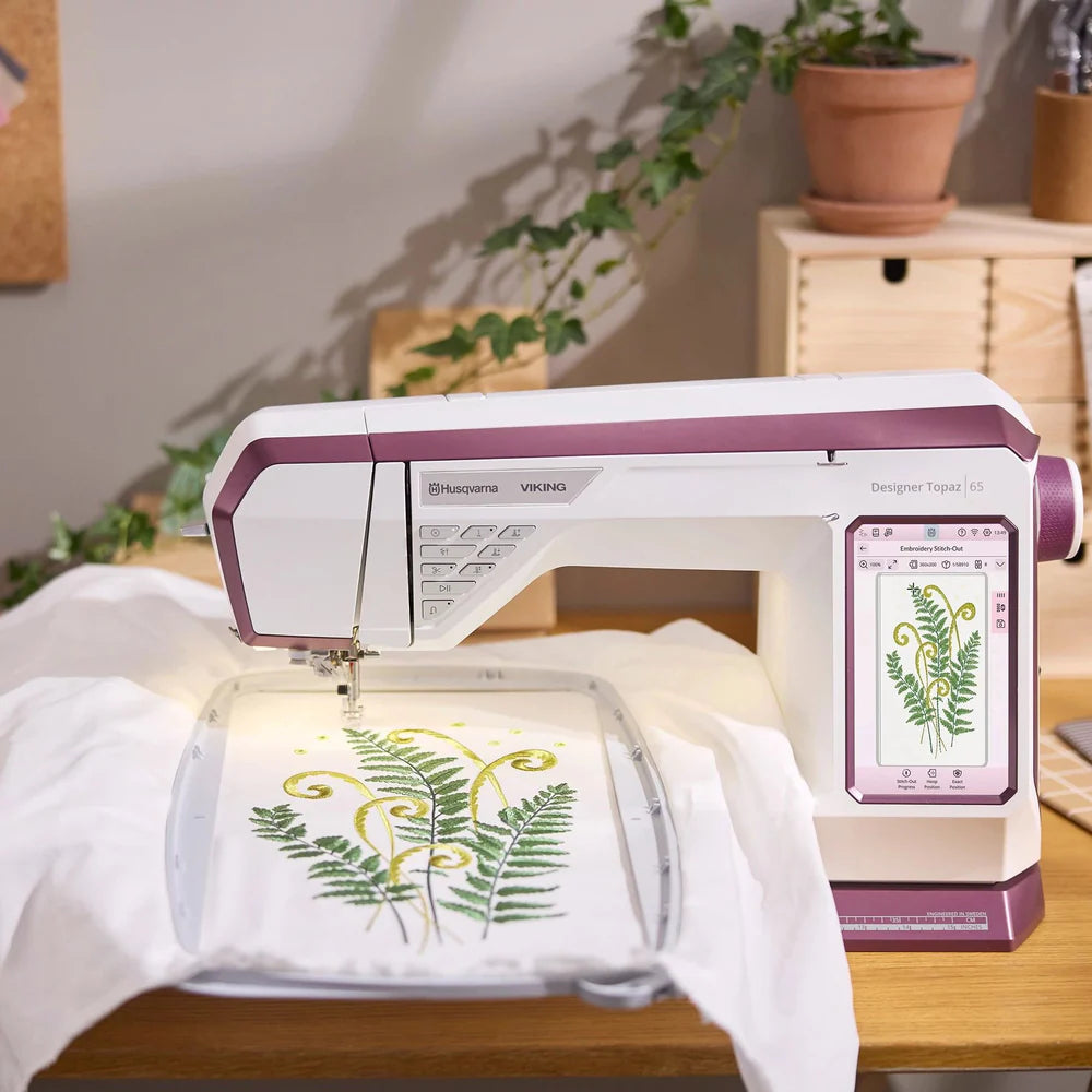 Macchina da cucire e ricamare Husqvarna Viking Designer Topaz 65 con 5 anni di garanzia